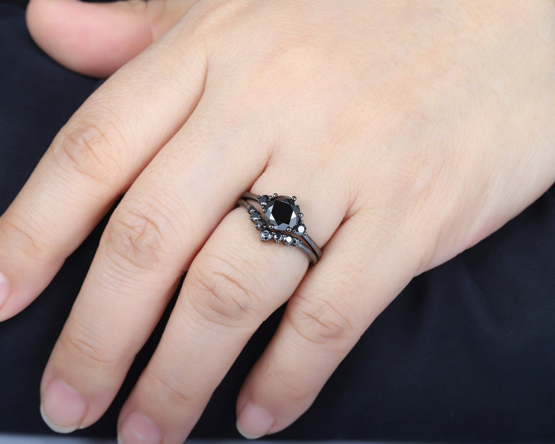 Vintage Black Gold Round Cut Moissanite Engagement Ring, Rhodium Black Moissanite Wedding Set, Unique Dark Bridal Set, Black Promise Ring - ShainJewelry