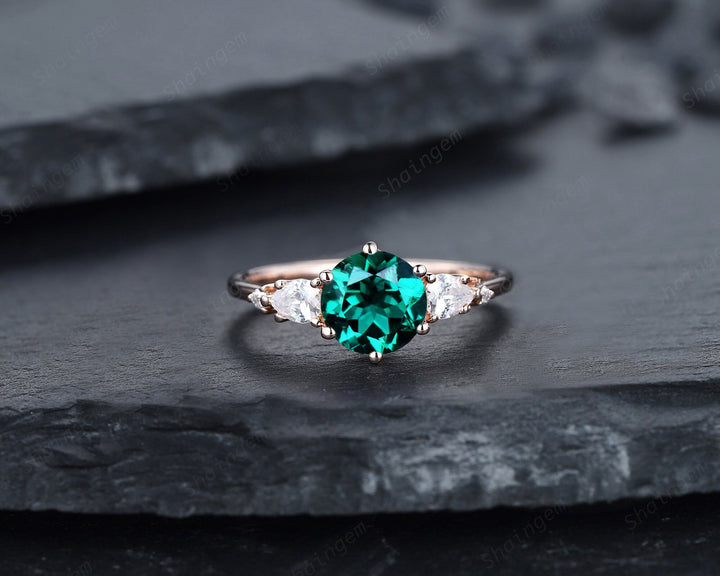 Vintage Round Shape Emerald Engagement Ring Set, 14K Rose Gold May Birthstone Wedding Promise Ring, Emerald Bridal Set Anniversary Gift - ShainJewelry