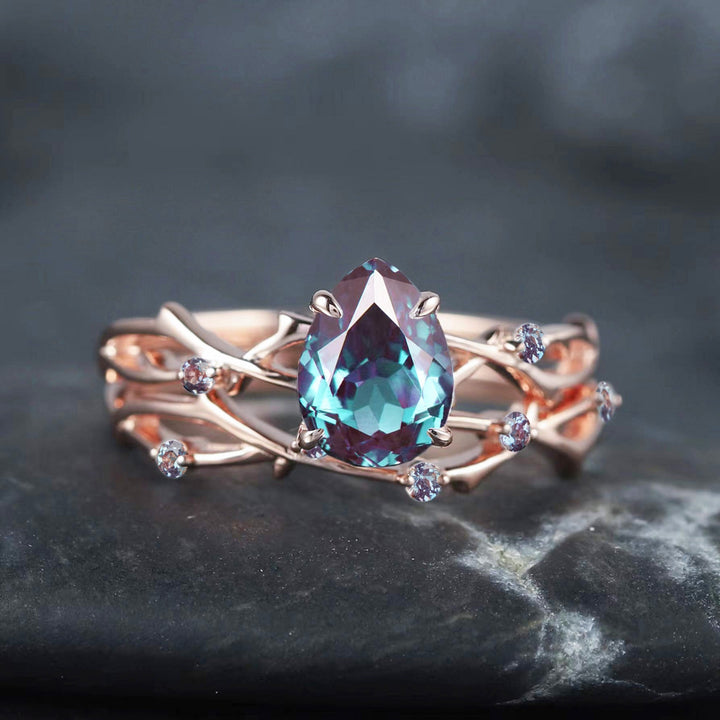 Twig Pear Cut Alexandrite Nature Inspired Engagement Ring Set Vintage 14K 18K Gold Branch Twisted Promise Wedding Ring Bridal Set For Women - ShainJewelry