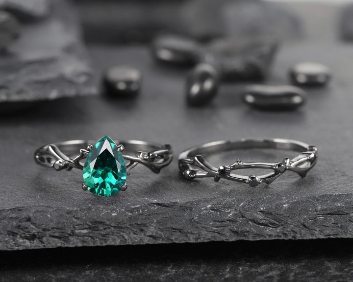 Vintage Rhodium Black Gold Pear Emerald Engagement Ring Set, Goth Emerald Wedding Promise Ring, Emerald and Black Diamond Bridal Ring Set - ShainJewelry