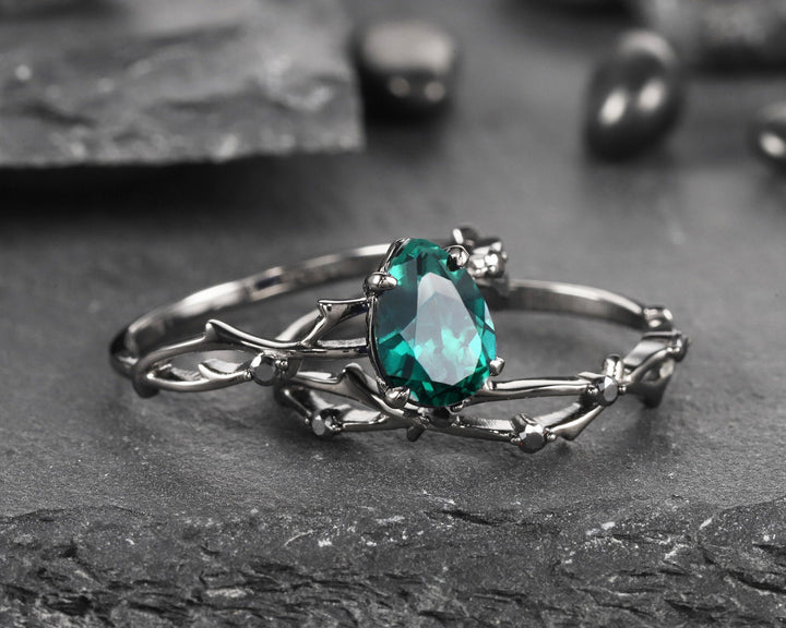 Vintage Rhodium Black Gold Pear Emerald Engagement Ring Set, Goth Emerald Wedding Promise Ring, Emerald and Black Diamond Bridal Ring Set - ShainJewelry