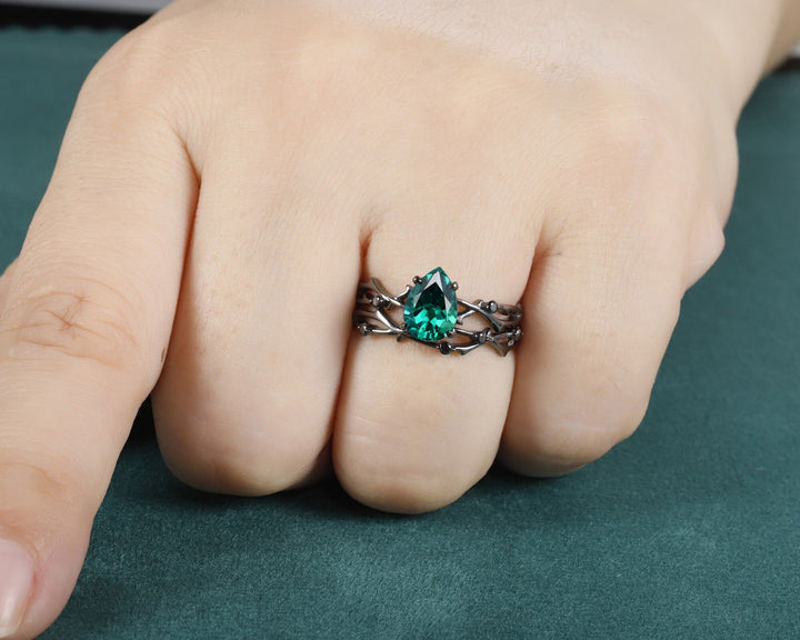 Vintage Rhodium Black Gold Pear Emerald Engagement Ring Set, Goth Emerald Wedding Promise Ring, Emerald and Black Diamond Bridal Ring Set - ShainJewelry