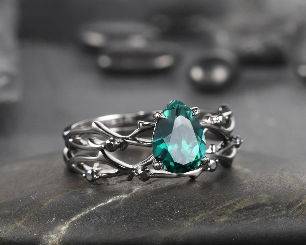 Vintage Rhodium Black Gold Pear Emerald Engagement Ring Set, Goth Emerald Wedding Promise Ring, Emerald and Black Diamond Bridal Ring Set - ShainJewelry