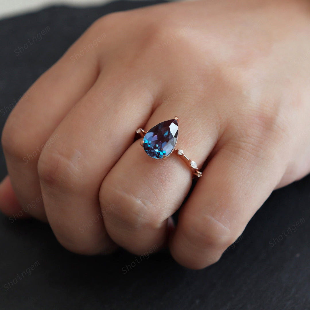 Vintage Large 8x12mm Pear Cut Alexandrite and Diamond Engagement Ring Unique Rose Gold Teardrop Alexandrite Hidden Halo Wedding Promise Ring - ShainJewelry