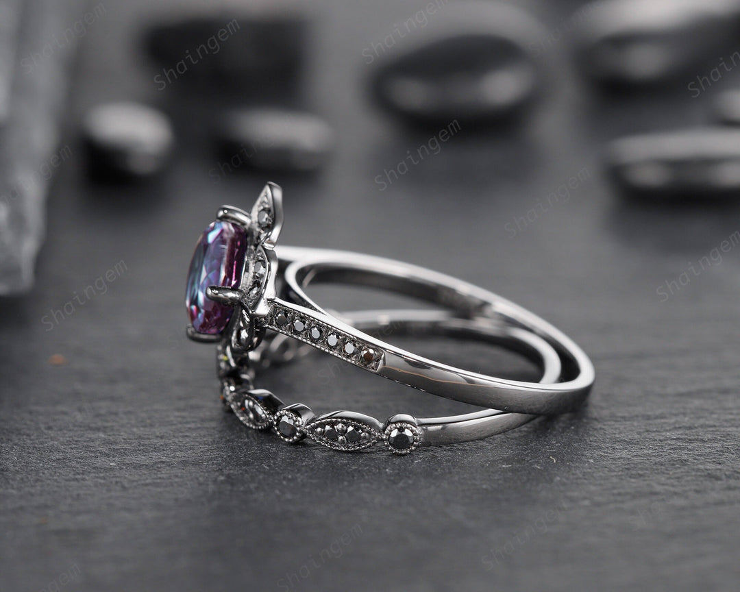 Vintage Round Alexandrite Floral Halo Engagement Ring Set, Unique Black Gold Alexandrite Promise Ring Set, Black Diamond Bridal Set Gift - ShainJewelry