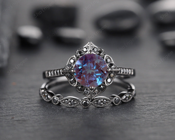 Vintage Round Alexandrite Floral Halo Engagement Ring Set, Unique Black Gold Alexandrite Promise Ring Set, Black Diamond Bridal Set Gift - ShainJewelry
