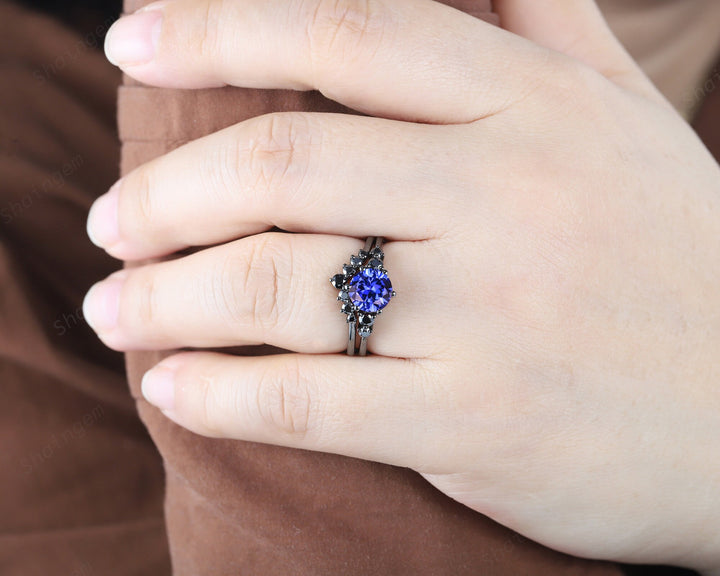 Vintage Black Gold Round Cut Blue Sapphire Engagement Ring, Black Moissanite Cornflower Blue Sapphire Wedding Set Bridal Set Promise Ring - ShainJewelry