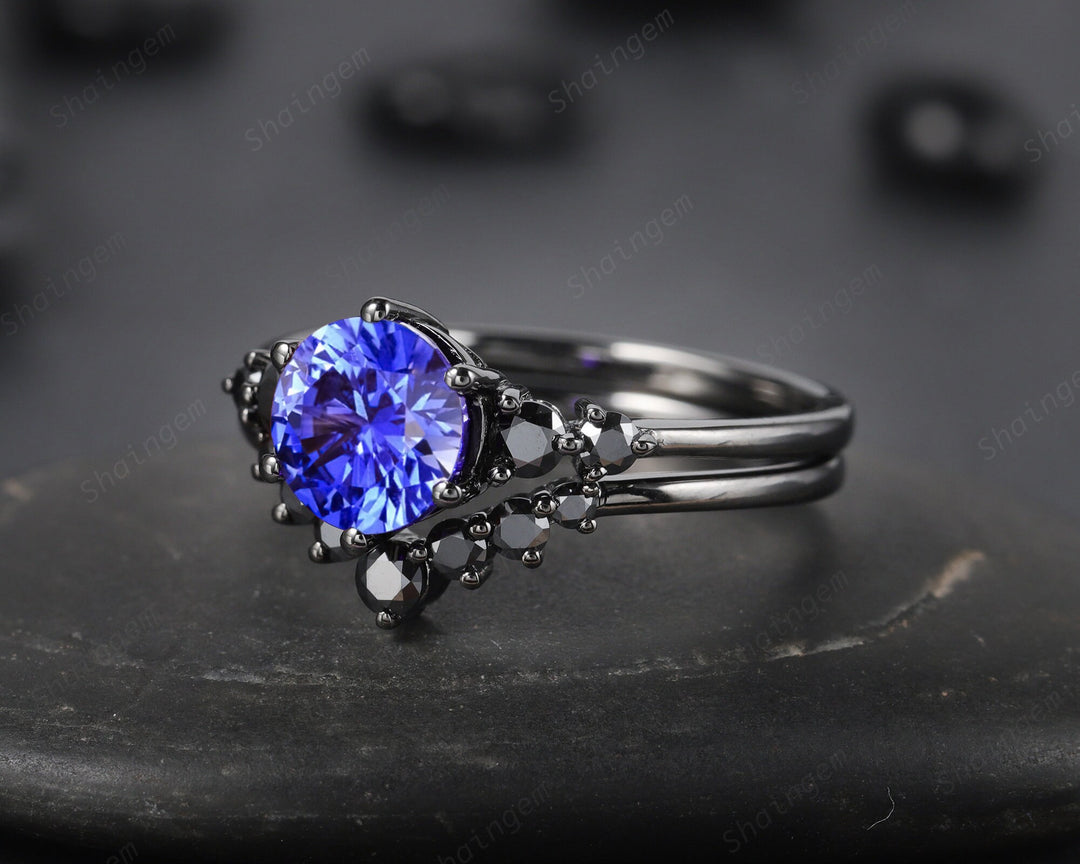 Vintage Black Gold Round Cut Blue Sapphire Engagement Ring, Black Moissanite Cornflower Blue Sapphire Wedding Set Bridal Set Promise Ring - ShainJewelry