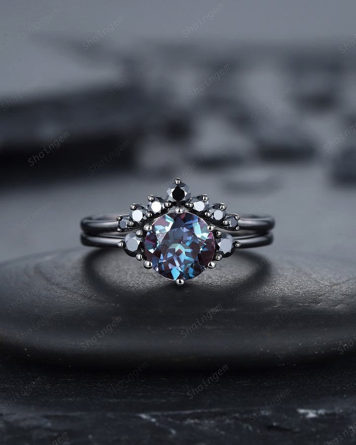 Vintage Black Gold Round Cut Alexandrite Engagement Ring Set Rhodium Black Moissanite Wedding Set Unique Dark Bridal Set, Black Promise Ring - ShainJewelry