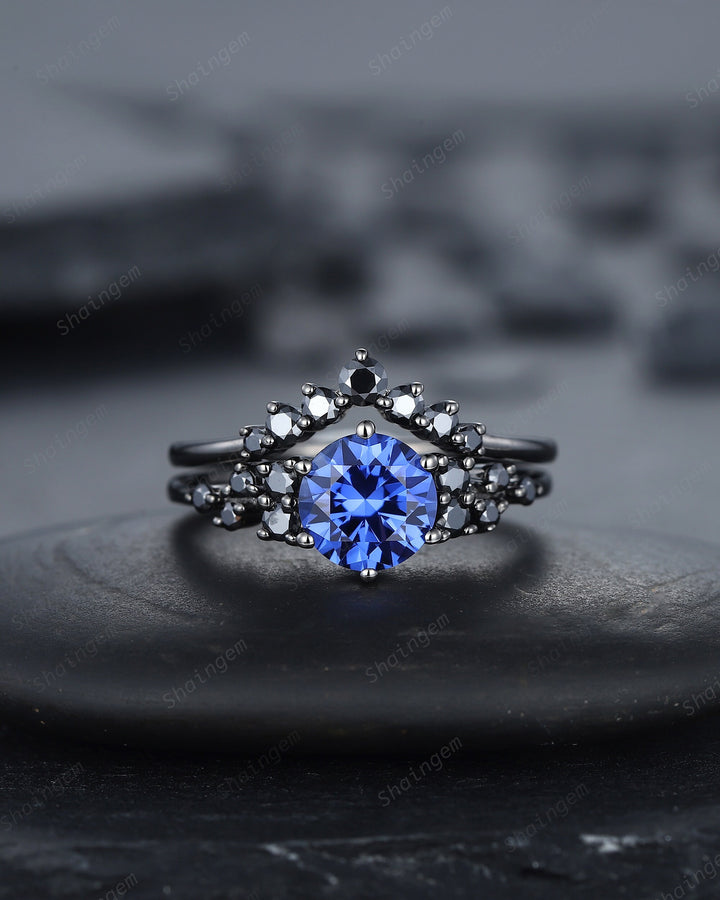 Vintage Black Gold Round Cornflower Blue Sapphire Engagement Ring, Blue Sapphire Wedding Set, Unique Dark Bridal Set, Black Promise Ring - ShainJewelry