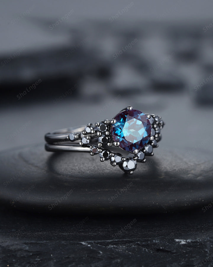 Vintage Black Gold Round Cut Alexandrite Engagement Ring, Rhodium Black Alexandrite Wedding Ring Set, Gothic Bridal Set, Black Promise Ring - ShainJewelry