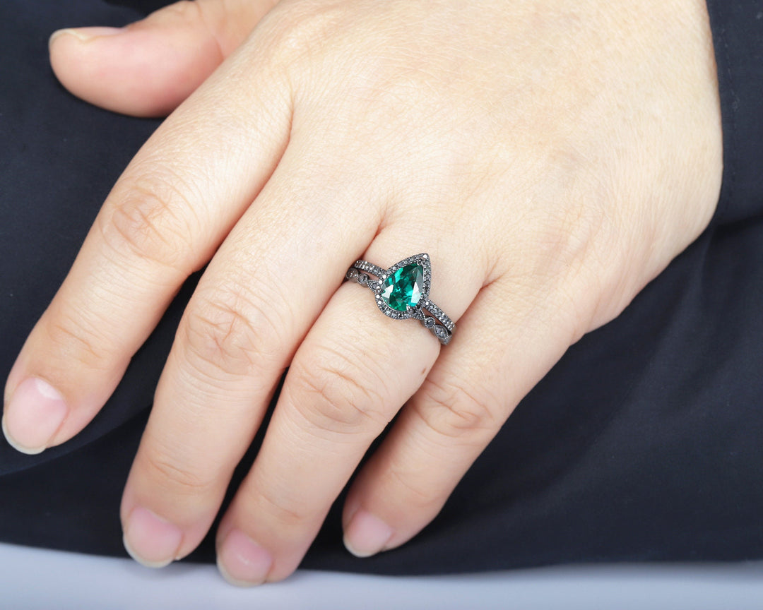 Vintage Pear Emerald Halo Engagement Ring Set, Black Gold Emerald Promise Ring Set, Rhodium Black Moissanite Bridal Set, Black Wedding Ring - ShainJewelry