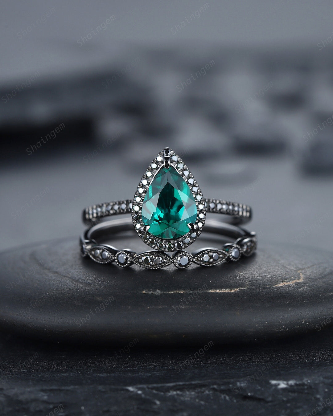 Vintage Pear Emerald Halo Engagement Ring Set, Black Gold Emerald Promise Ring Set, Rhodium Black Moissanite Bridal Set, Black Wedding Ring - ShainJewelry
