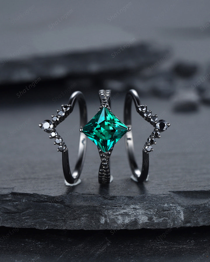 3PCS Vintage Princess Emerald Black Engagement Ring Set, Gothic Green Emerald Bridal Set, Rhodium Black Wedding Set, Black Gold Promise Ring - ShainJewelry