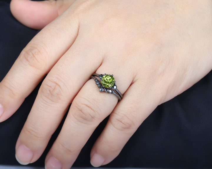 Vintage Black Gold Round Cut Peridot Engagement Ring Set, Rhodium Black Moissanite Wedding Set, Unique Dark Bridal Set, Black Promise Ring - ShainJewelry