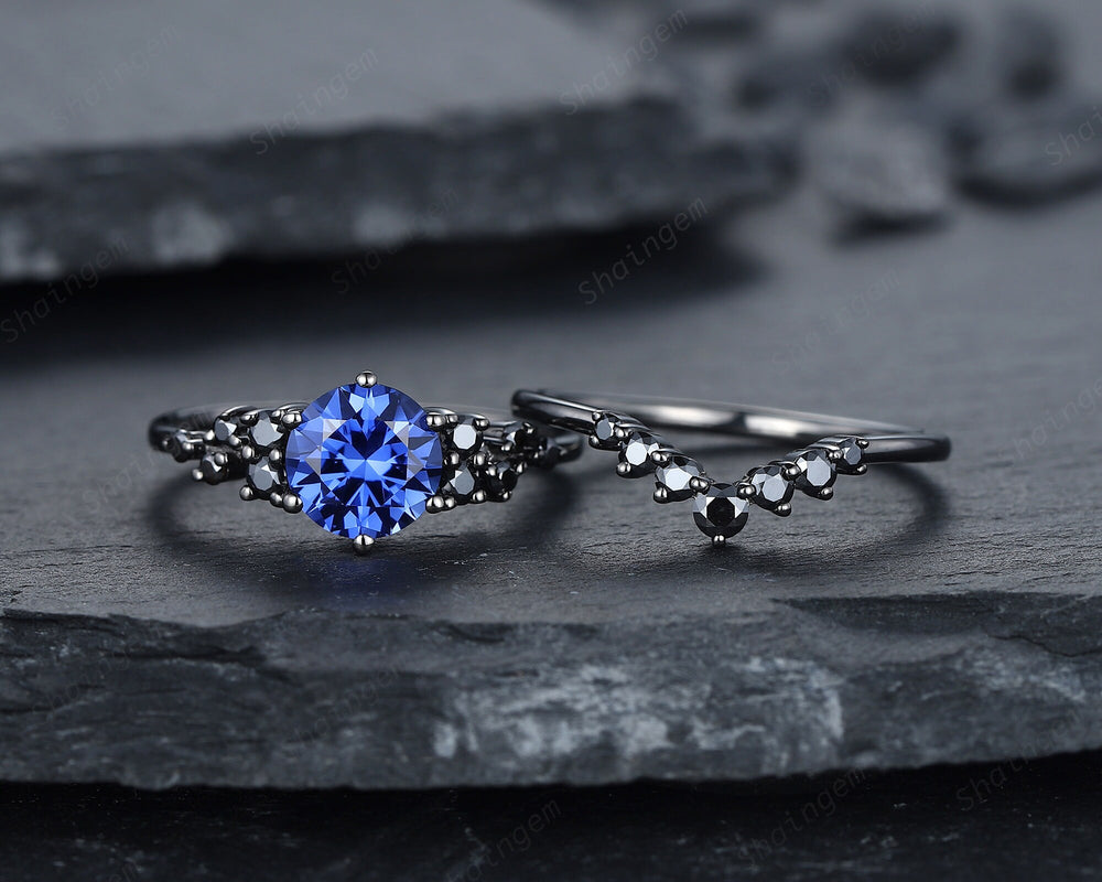 Vintage Black Gold Round Cornflower Blue Sapphire Engagement Ring, Blue Sapphire Wedding Set, Unique Dark Bridal Set, Black Promise Ring - ShainJewelry