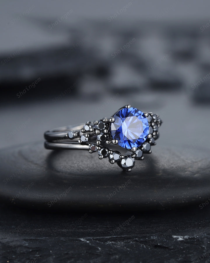 Vintage Black Gold Round Cornflower Blue Sapphire Engagement Ring, Blue Sapphire Wedding Set, Unique Dark Bridal Set, Black Promise Ring - ShainJewelry