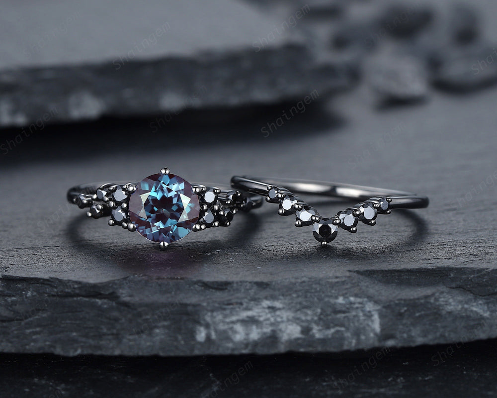 Vintage Black Gold Round Cut Alexandrite Engagement Ring, Rhodium Black Alexandrite Wedding Ring Set, Gothic Bridal Set, Black Promise Ring - ShainJewelry