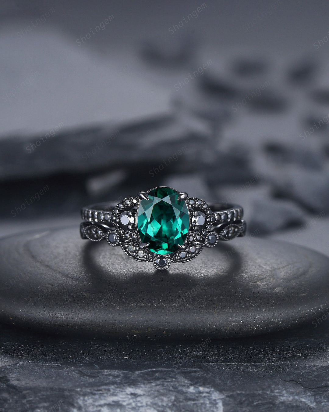 Vintage Oval Emerald Engagement Ring Set 18K Black Gold Vermeil and Emerald Promise Ring Set Unique Rhodium Black Moissanite Bridal Set Gift - ShainJewelry