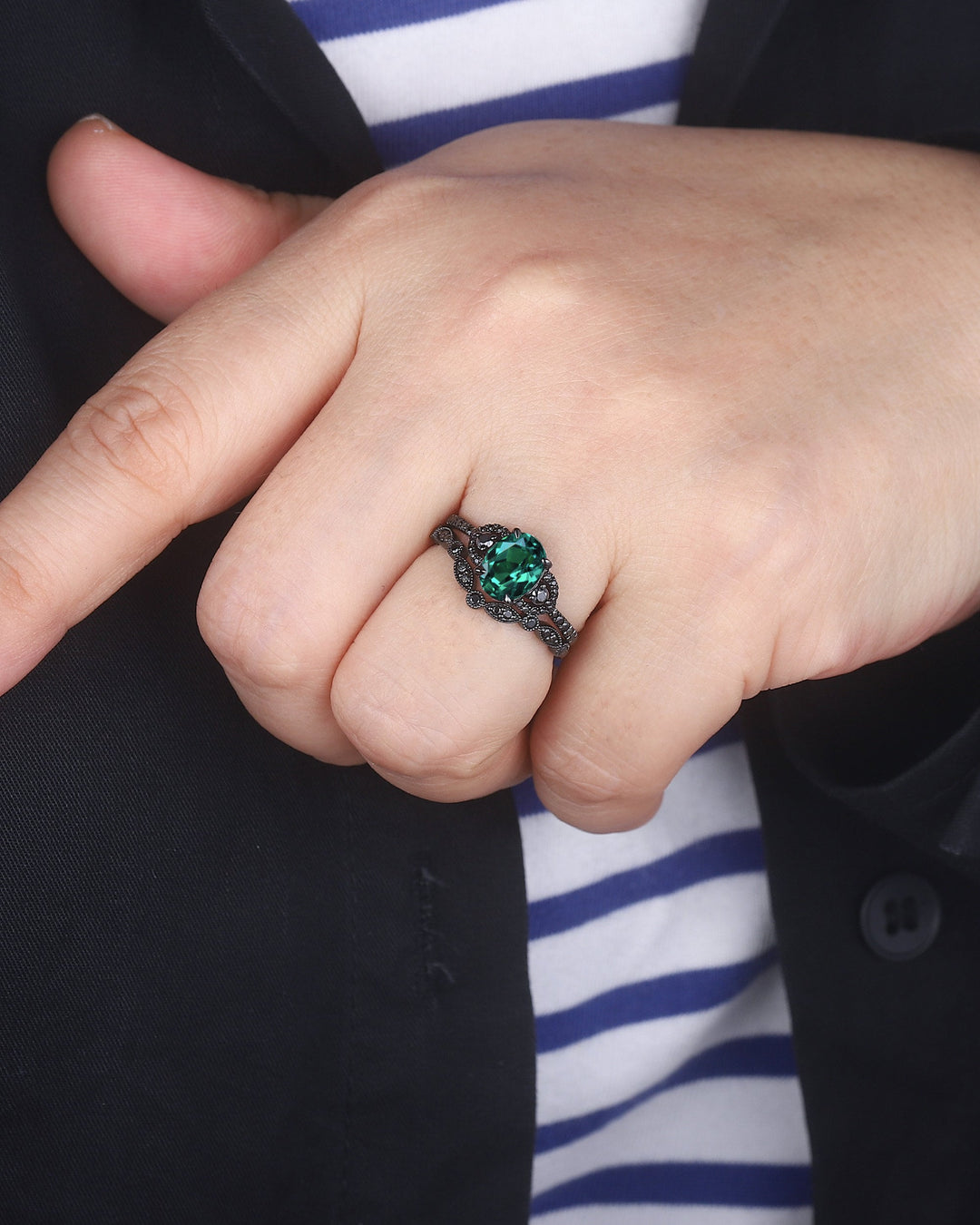 Vintage Oval Emerald Engagement Ring Set 18K Black Gold Vermeil and Emerald Promise Ring Set Unique Rhodium Black Moissanite Bridal Set Gift - ShainJewelry