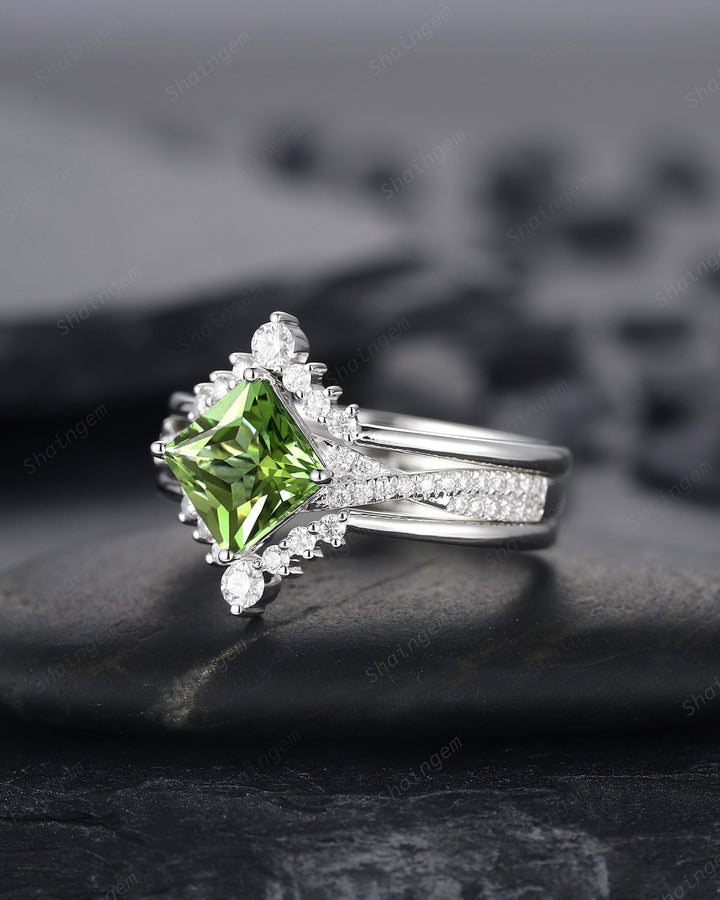 3PCS Princess Cut Peridot Engagement Ring Set, Art Deco Peridot Wedding Set, 14K 18K White Gold Promise Ring Gift Vintage Peridot Bridal Set - ShainJewelry