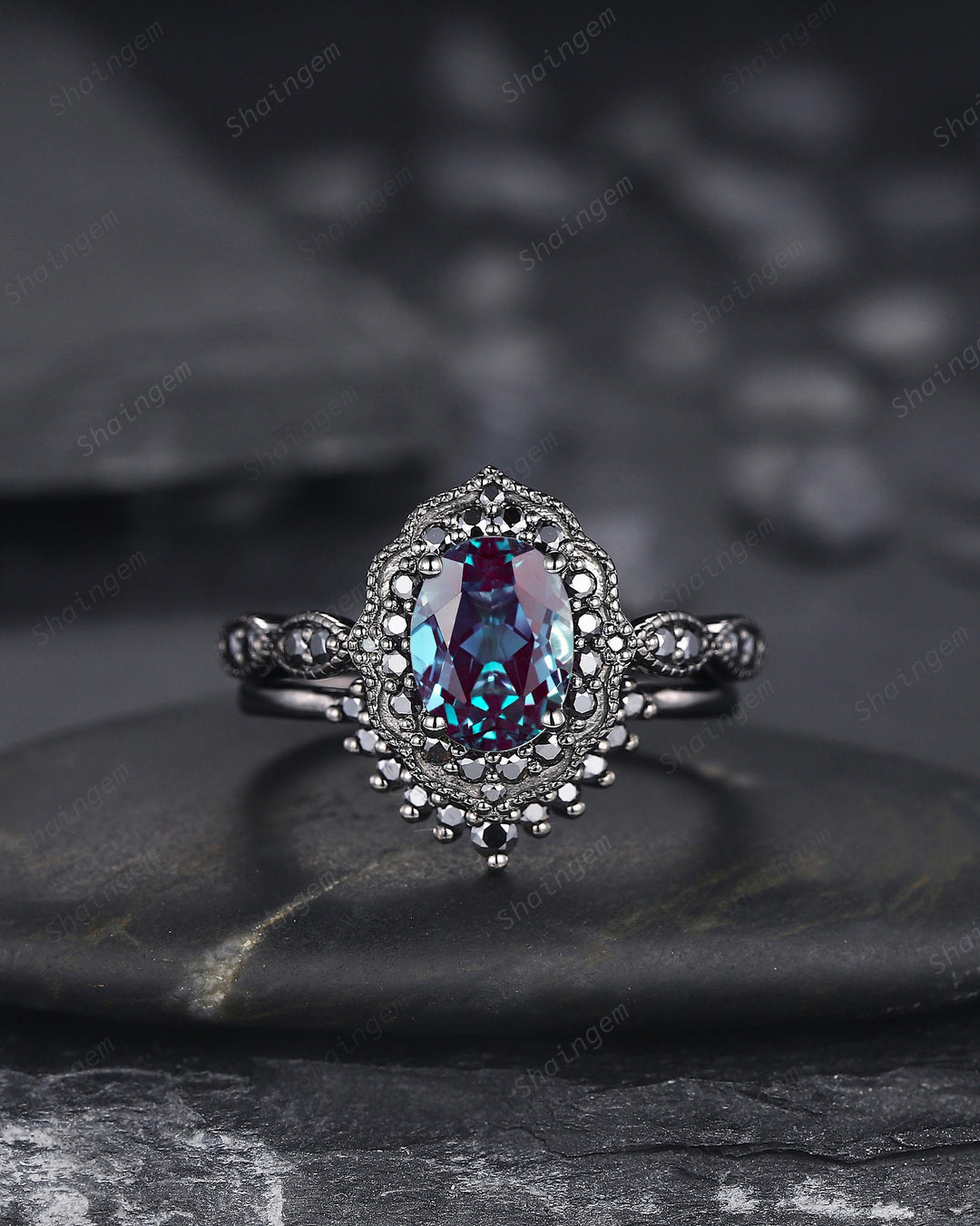 Vintage Oval Cut Alexandrite Halo Engagement Ring Set, 18K Black Gold Promise Ring Set, Unique Rhodium Black Moissanite Bridal Set Gift - ShainJewelry