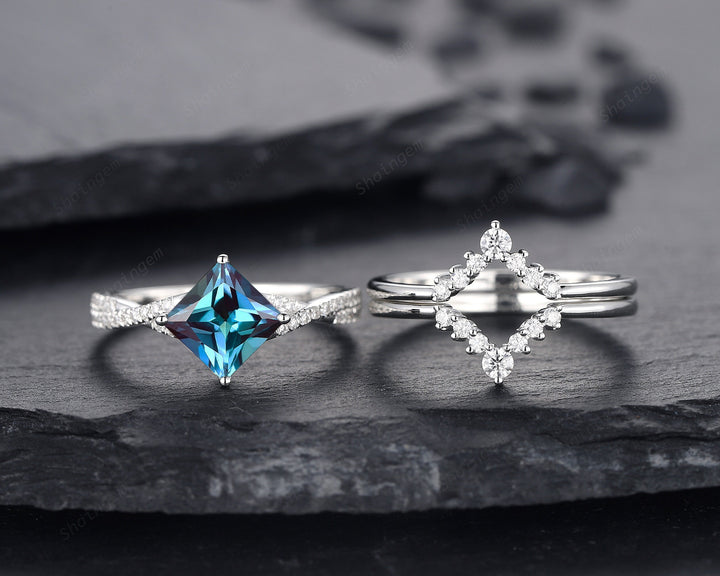 3PCS Princess Cut Alexandrite Engagement Ring Set, Art Deco Alexandrite Wedding Set, Vintage 14K 18K White Gold Promise Ring Gift Bridal Set - ShainJewelry