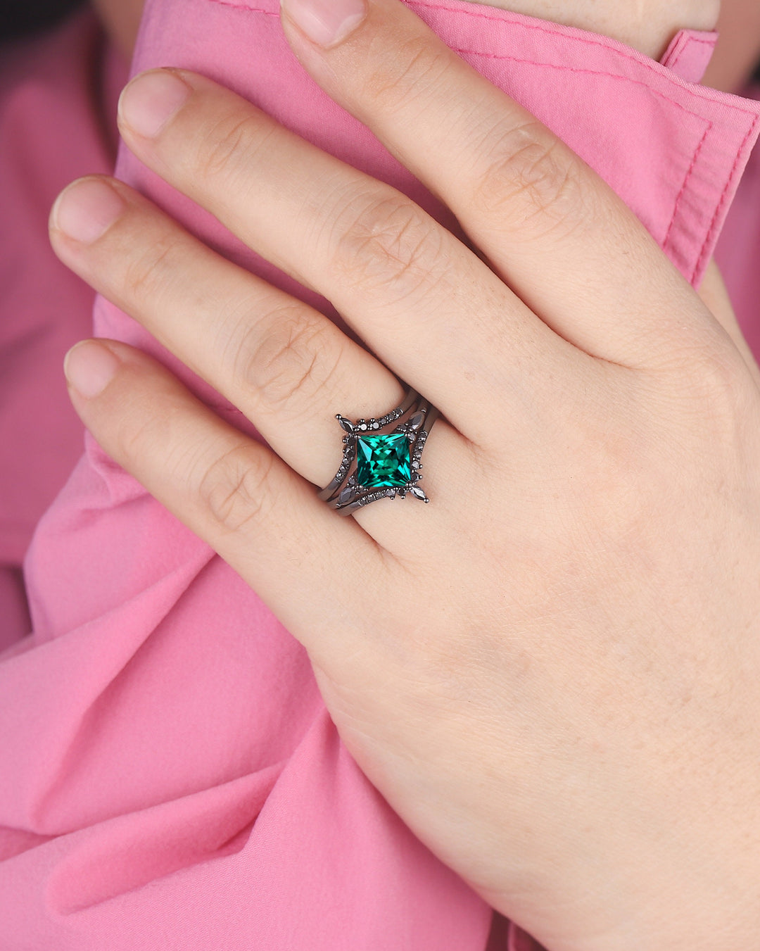 3PCS Vintage Princess Cut Emerald Black Engagement Ring Set, Gothic Black Rhodium Emerald Bridal Set, Black Promise Ring, Black Wedding Ring - ShainJewelry