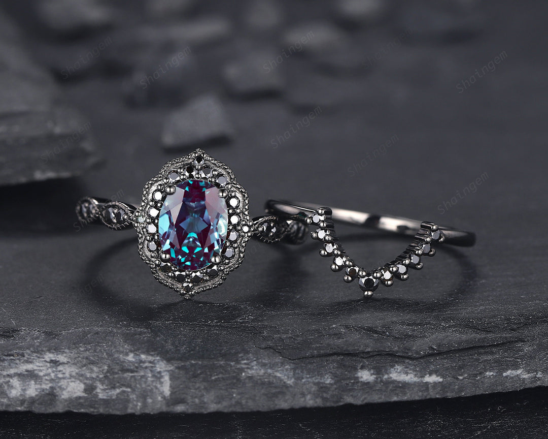 Vintage Oval Cut Alexandrite Halo Engagement Ring Set, 18K Black Gold Promise Ring Set, Unique Rhodium Black Moissanite Bridal Set Gift - ShainJewelry