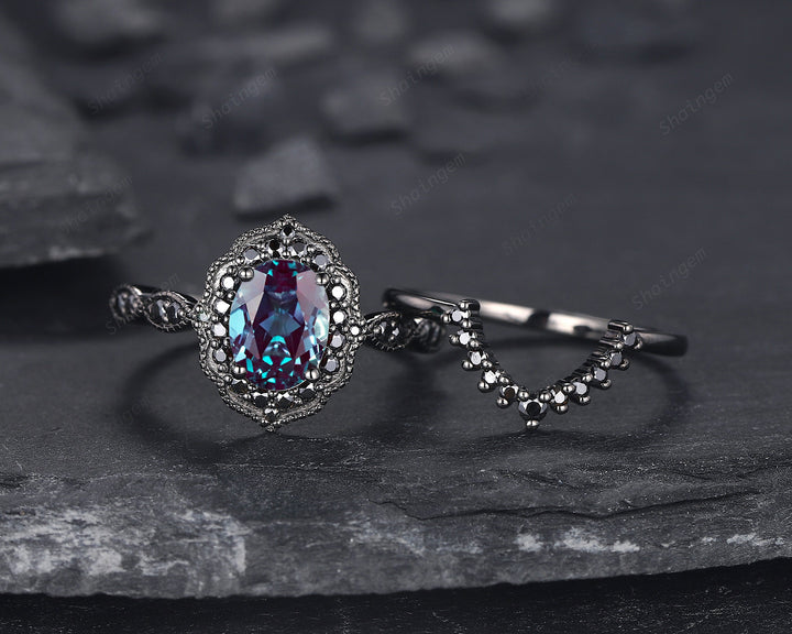 Vintage Oval Cut Alexandrite Halo Engagement Ring Set, 18K Black Gold Promise Ring Set, Unique Rhodium Black Moissanite Bridal Set Gift - ShainJewelry
