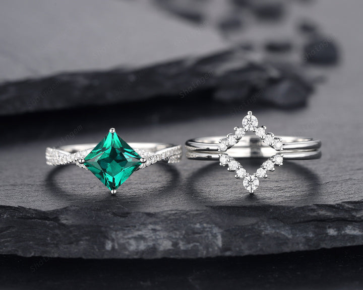 3PCS Princess Cut Emerald Engagement Ring Set, Art Deco Emerald Wedding Set, 14K 18K White Gold Promise Ring Gift Vintage Emerald Bridal Set - ShainJewelry