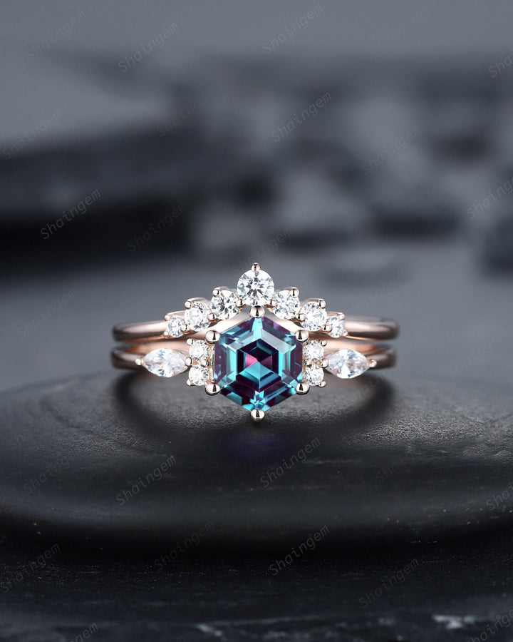 Unique Hexagon Alexandrite Engagement Ring Set, Vintage Alexandrite Wedding Ring, 14K Rose Gold June Birthstone Promise Ring, Art Deco Ring - ShainJewelry