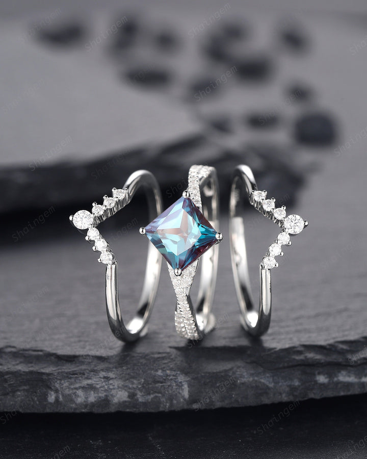 3PCS Princess Cut Alexandrite Engagement Ring Set, Art Deco Alexandrite Wedding Set, Vintage 14K 18K White Gold Promise Ring Gift Bridal Set - ShainJewelry
