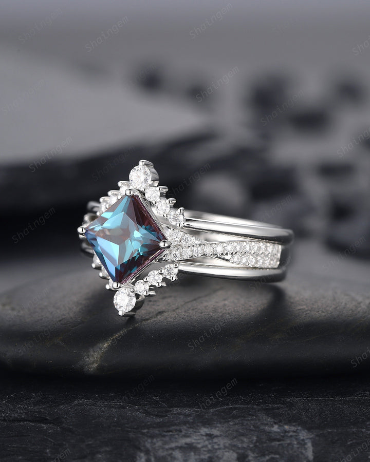 3PCS Princess Cut Alexandrite Engagement Ring Set, Art Deco Alexandrite Wedding Set, Vintage 14K 18K White Gold Promise Ring Gift Bridal Set - ShainJewelry