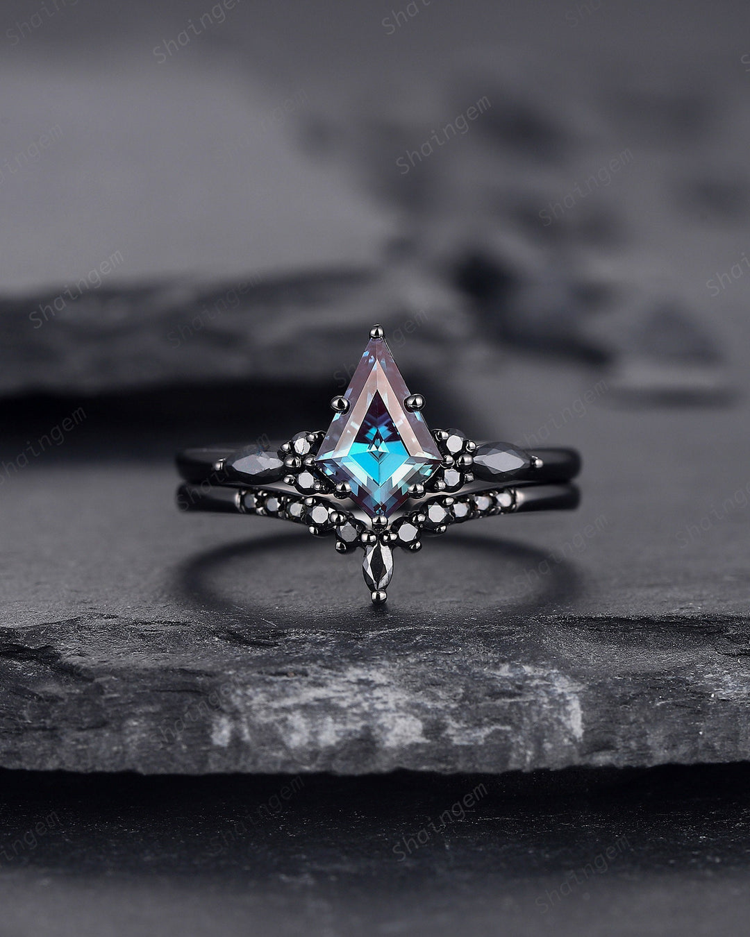 Black Gold Kite Shape Alexandrite Bridal Set, Dark Wedding Witchy Ring, Gothic Rhodium Black Alexandrite Engagement Ring Gift for Women - ShainJewelry