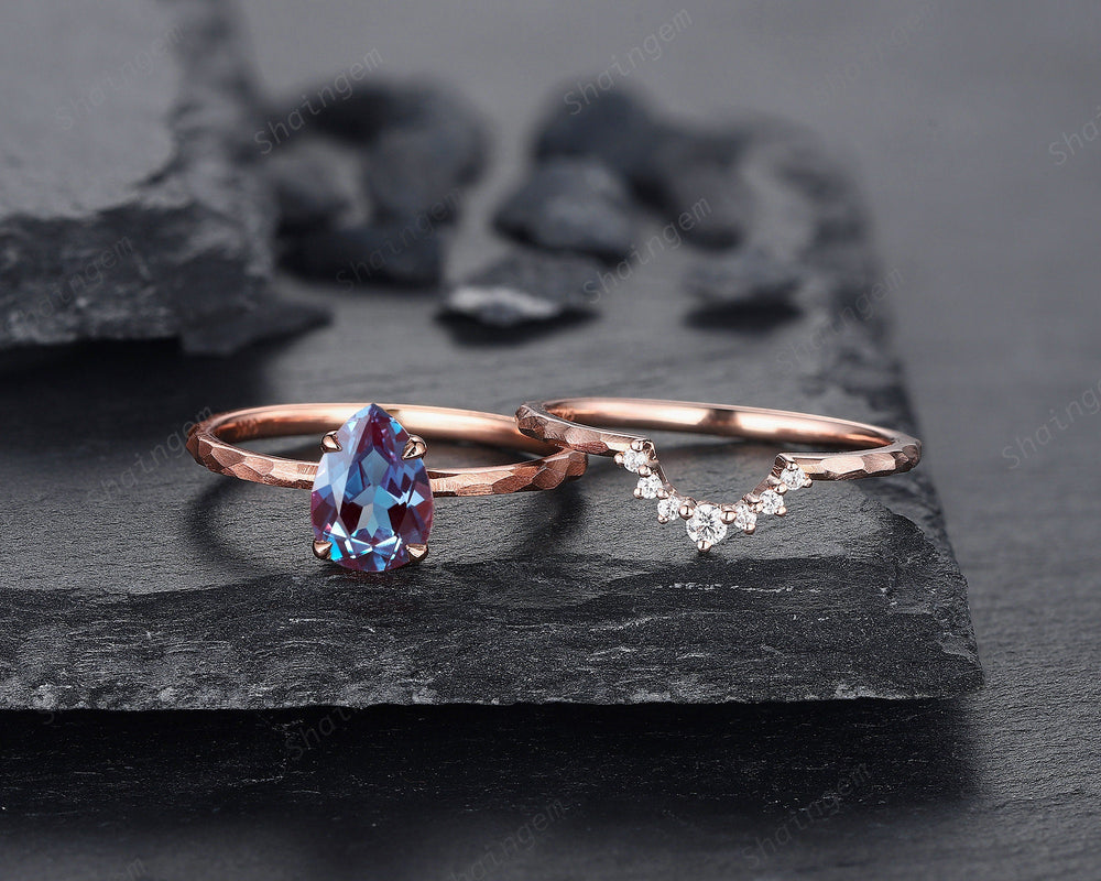 Unique Hammered Alexandrite Engagement Ring Set, Hand Forged 14K 18K Rose Gold Pear Shape Alexandrite Wedding Bridal Set Promise Ring Gift - ShainJewelry