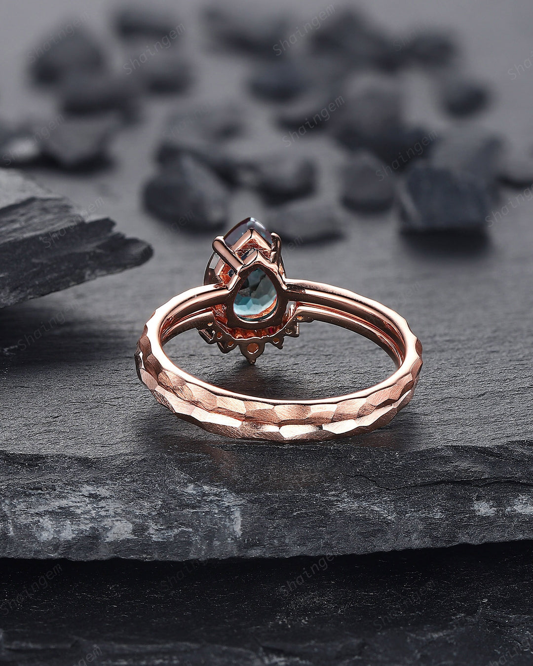 Unique Hammered Alexandrite Engagement Ring Set, Hand Forged 14K 18K Rose Gold Pear Shape Alexandrite Wedding Bridal Set Promise Ring Gift - ShainJewelry