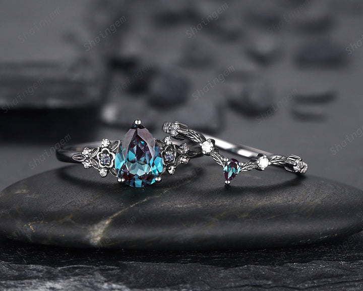 Gothic Black Gold Pear Shape Alexandrite Engagement Ring Set, Black Floral Promise Ring Set Unique Rhodium Black Witchy Ring Bridal Set Gift - ShainJewelry