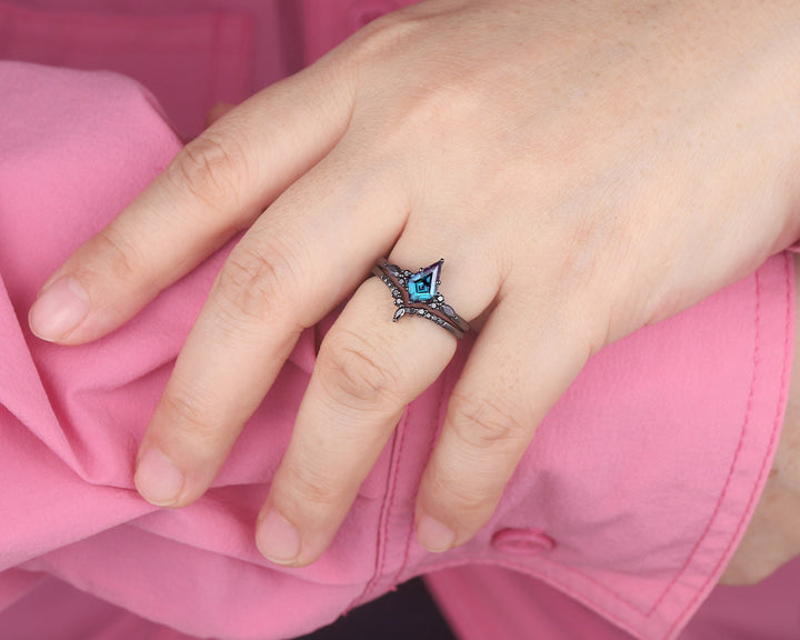 Black Gold Kite Shape Alexandrite Engagement Ring Set, Unique Black Promise Ring, Black Wedding Ring Set, Gothic Black Bridal Set for Women - ShainJewelry