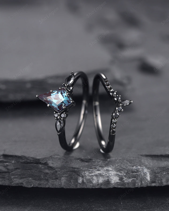 Black Gold Kite Shape Alexandrite Engagement Ring Set, Unique Black Promise Ring, Black Wedding Ring Set, Gothic Black Bridal Set for Women - ShainJewelry
