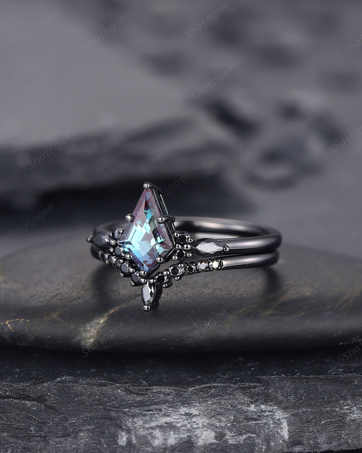Black Gold Kite Shape Alexandrite Engagement Ring Set, Unique Black Promise Ring, Black Wedding Ring Set, Gothic Black Bridal Set for Women - ShainJewelry