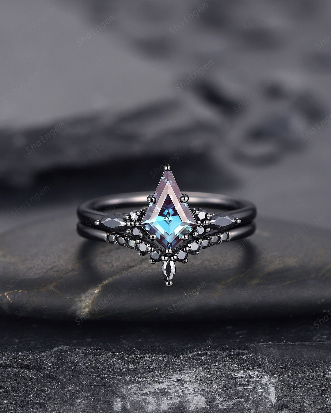 Black Gold Kite Shape Alexandrite Engagement Ring Set, Unique Black Promise Ring, Black Wedding Ring Set, Gothic Black Bridal Set for Women - ShainJewelry