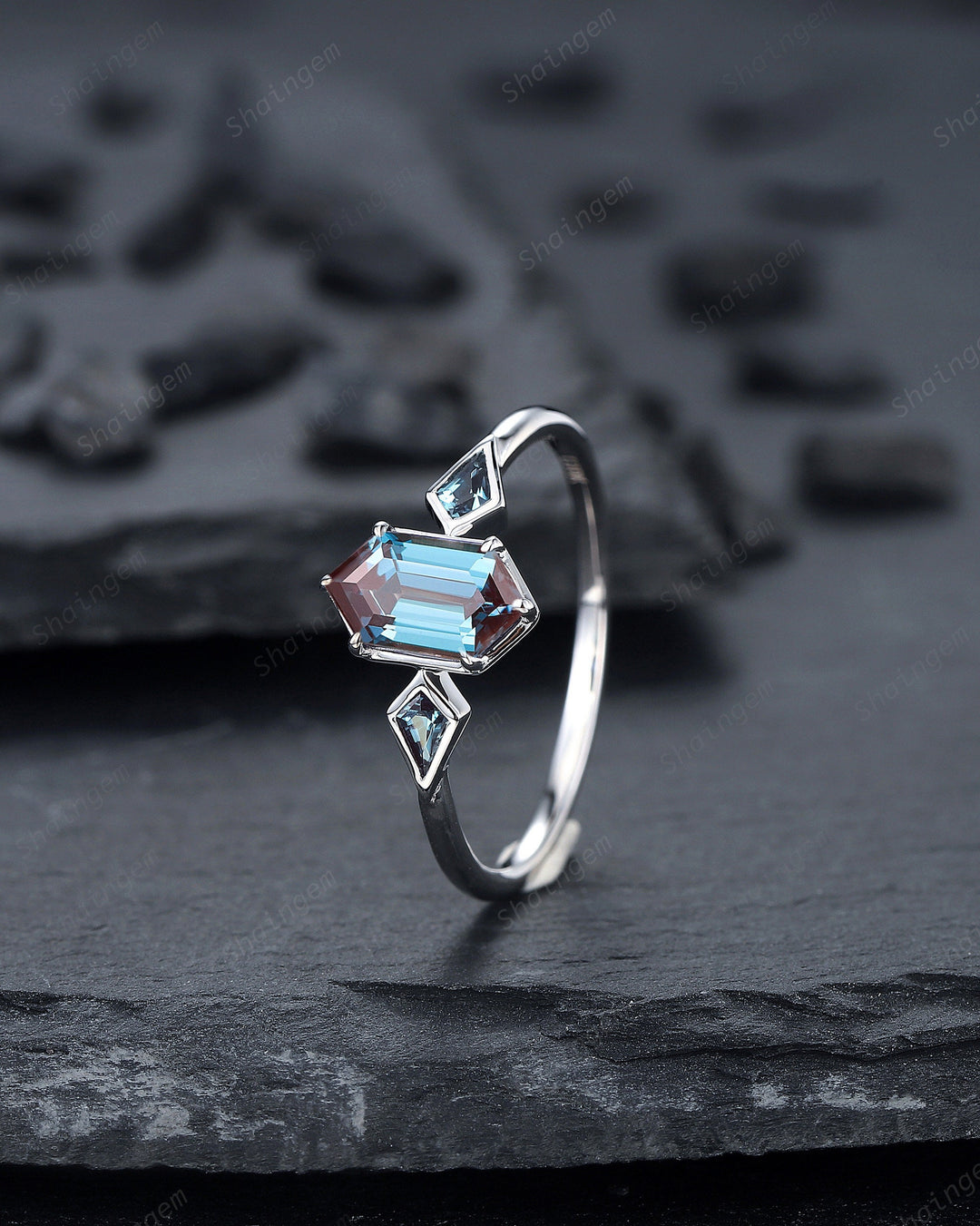 Vintage Long Hexagon Alexandrite Engagement Ring, White Gold Kite Alexandrite Wedding Ring, Geometric Anniversary Promise Ring for Women - ShainJewelry