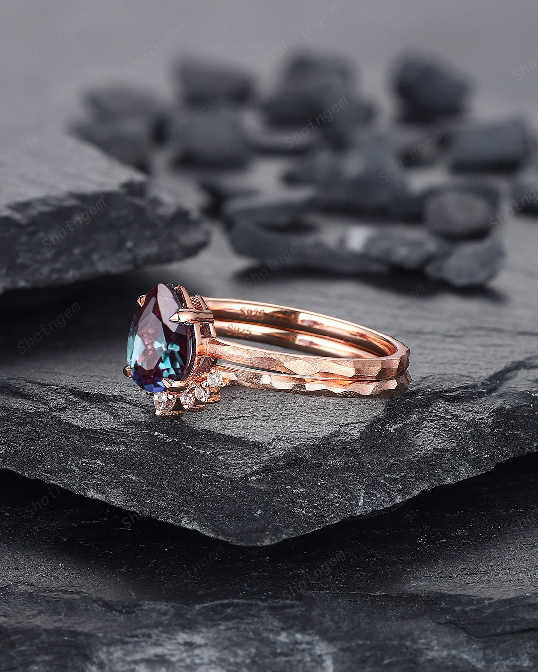 Unique Hammered Alexandrite Engagement Ring Set, Hand Forged 14K 18K Rose Gold Pear Shape Alexandrite Wedding Bridal Set Promise Ring Gift - ShainJewelry