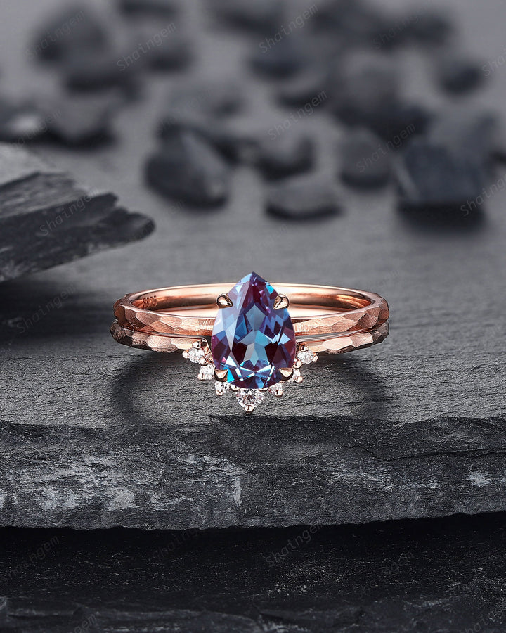 Unique Hammered Alexandrite Engagement Ring Set, Hand Forged 14K 18K Rose Gold Pear Shape Alexandrite Wedding Bridal Set Promise Ring Gift - ShainJewelry