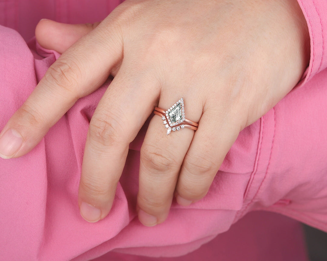 Vintage Kite Cut Moss Agate Engagement Ring Set, V Shape 14K Rose Gold Moss Agate Promise Wedding Ring, Moss Agate Bridal Set Gift for Women - ShainJewelry