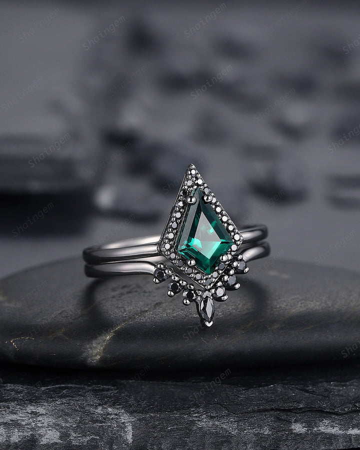 Black Gold Kite Shape Emerald Halo Engagement Ring Set, V Shape Black Promise Ring, Black Wedding Ring Set, Goth Black Bridal Set for Women - ShainJewelry