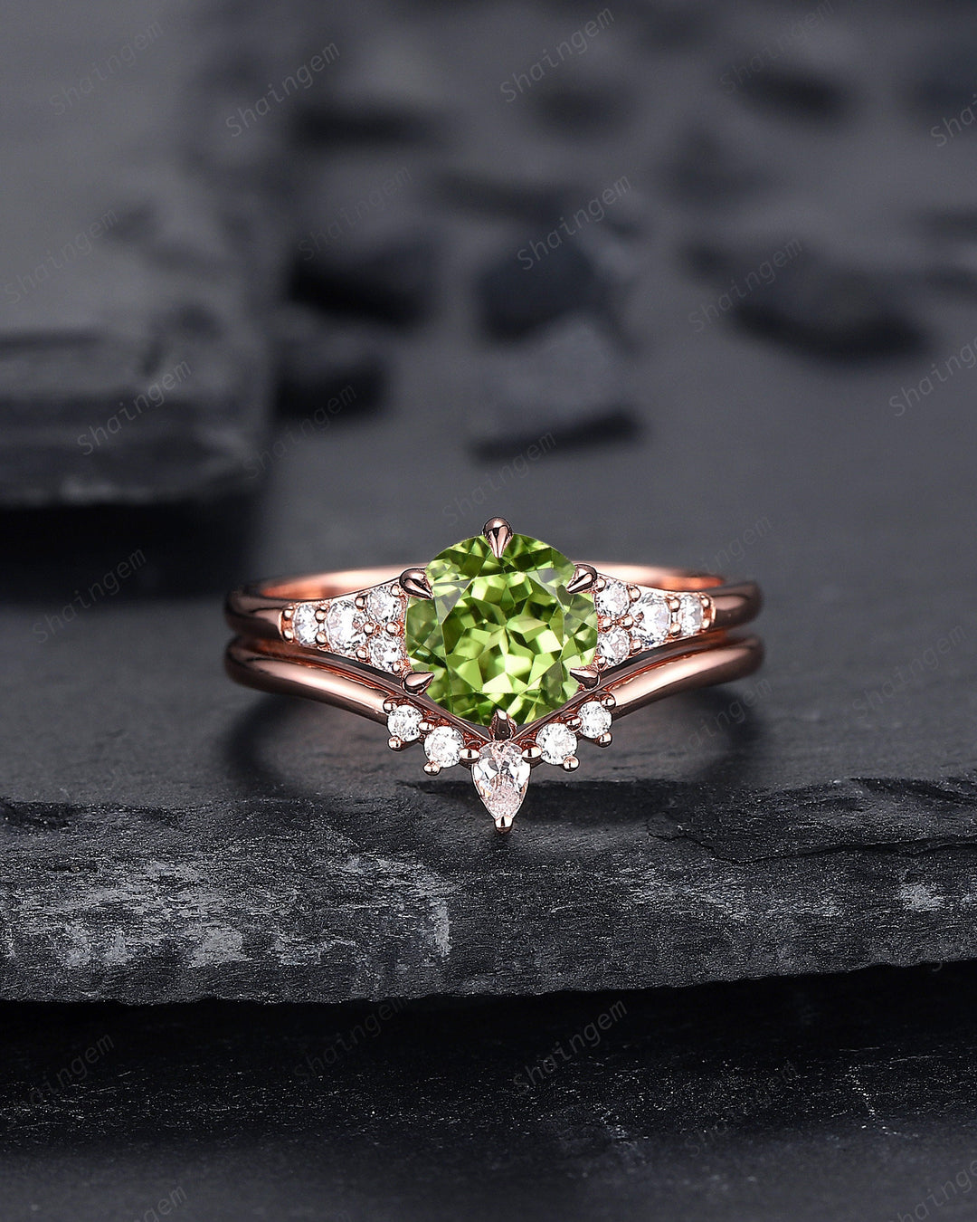 Vintage Round Shape Peridot Engagement Ring Set, Unique 14k Rose Gold Peridot Promise Ring, Peridot Bridal Set Anniversary Ring Gift for her - ShainJewelry
