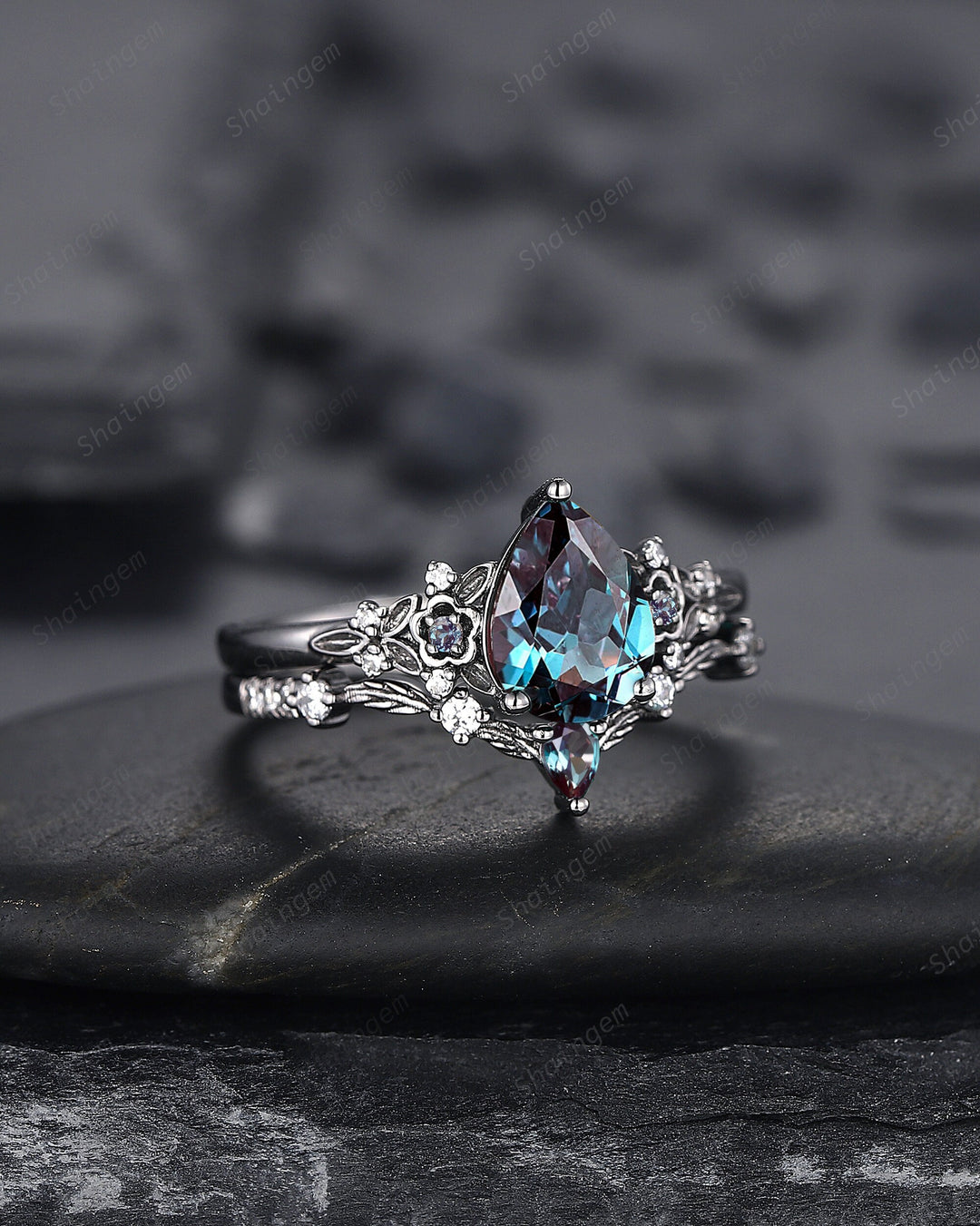 Gothic Black Gold Pear Shape Alexandrite Engagement Ring Set, Black Floral Promise Ring Set Unique Rhodium Black Witchy Ring Bridal Set Gift - ShainJewelry