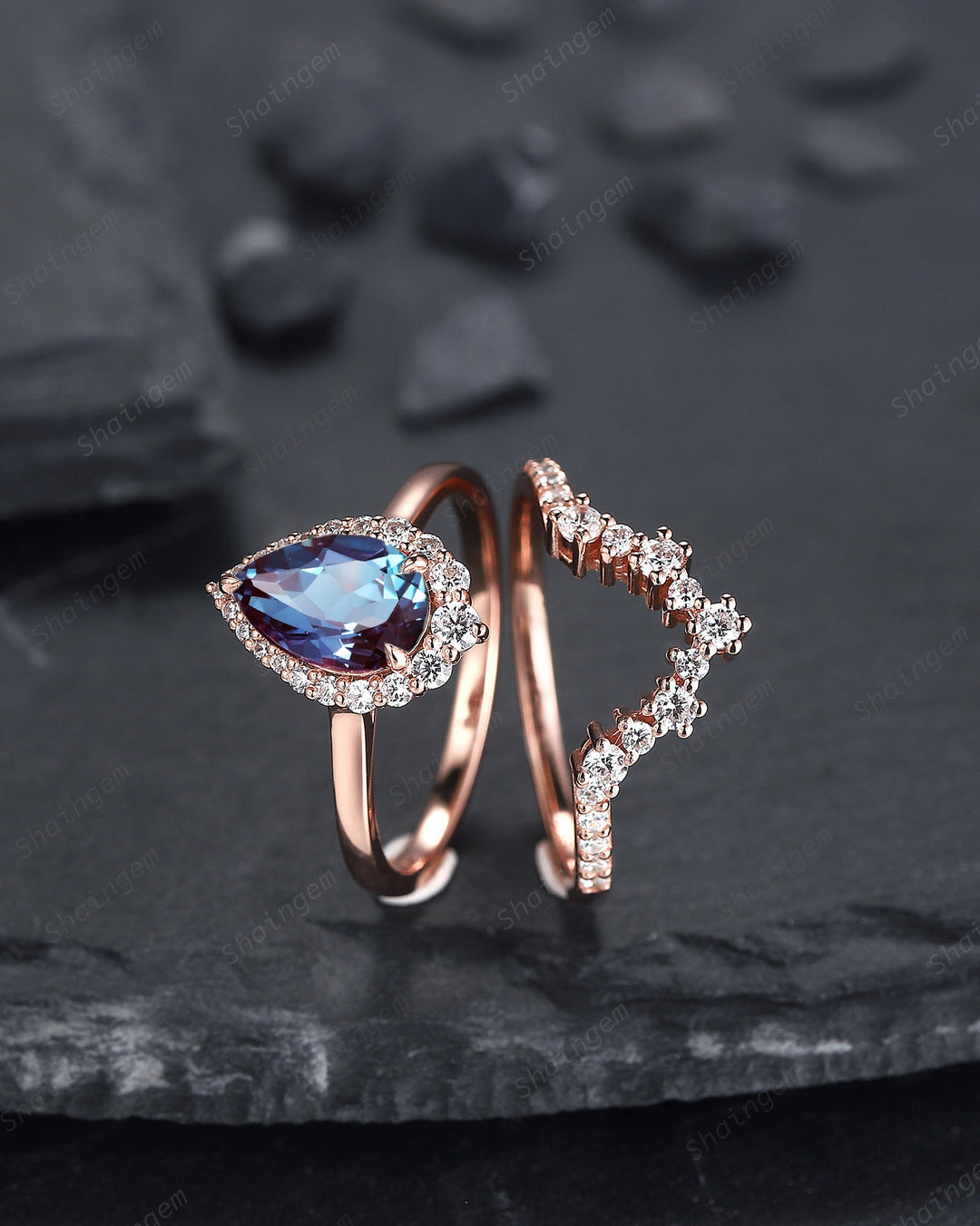 Vintage Pear Shape Alexandrite Engagement Ring Set, 14K 18K Rose Gold Alexandrite Halo Wedding Set, V Shape Bridal Set, Curved Ring Set - ShainJewelry